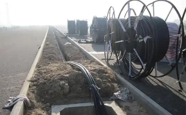 现代通信网络建设指南:会宁光缆施工全流程技术解析与质量控制 现代通信网络建设指南:会宁光缆施工全流程技术解析与质量控制